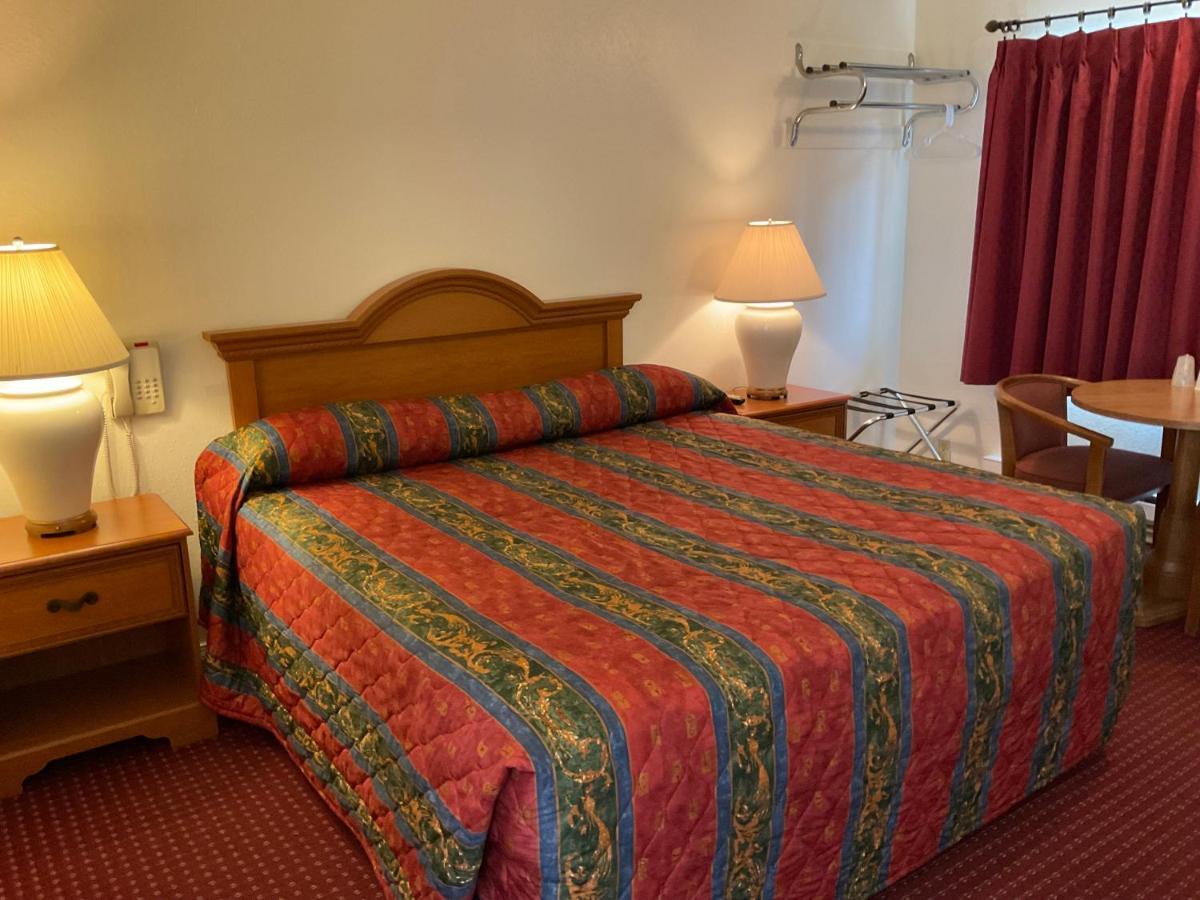 Front Street Inn Crescent City Eksteriør bilde